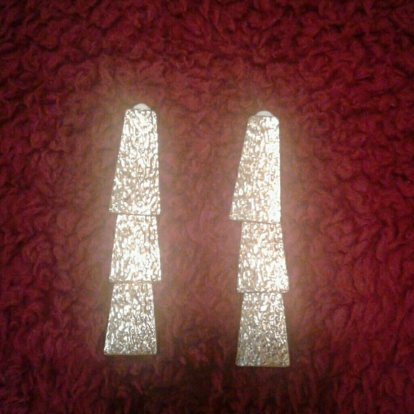 Accessories - Earrings